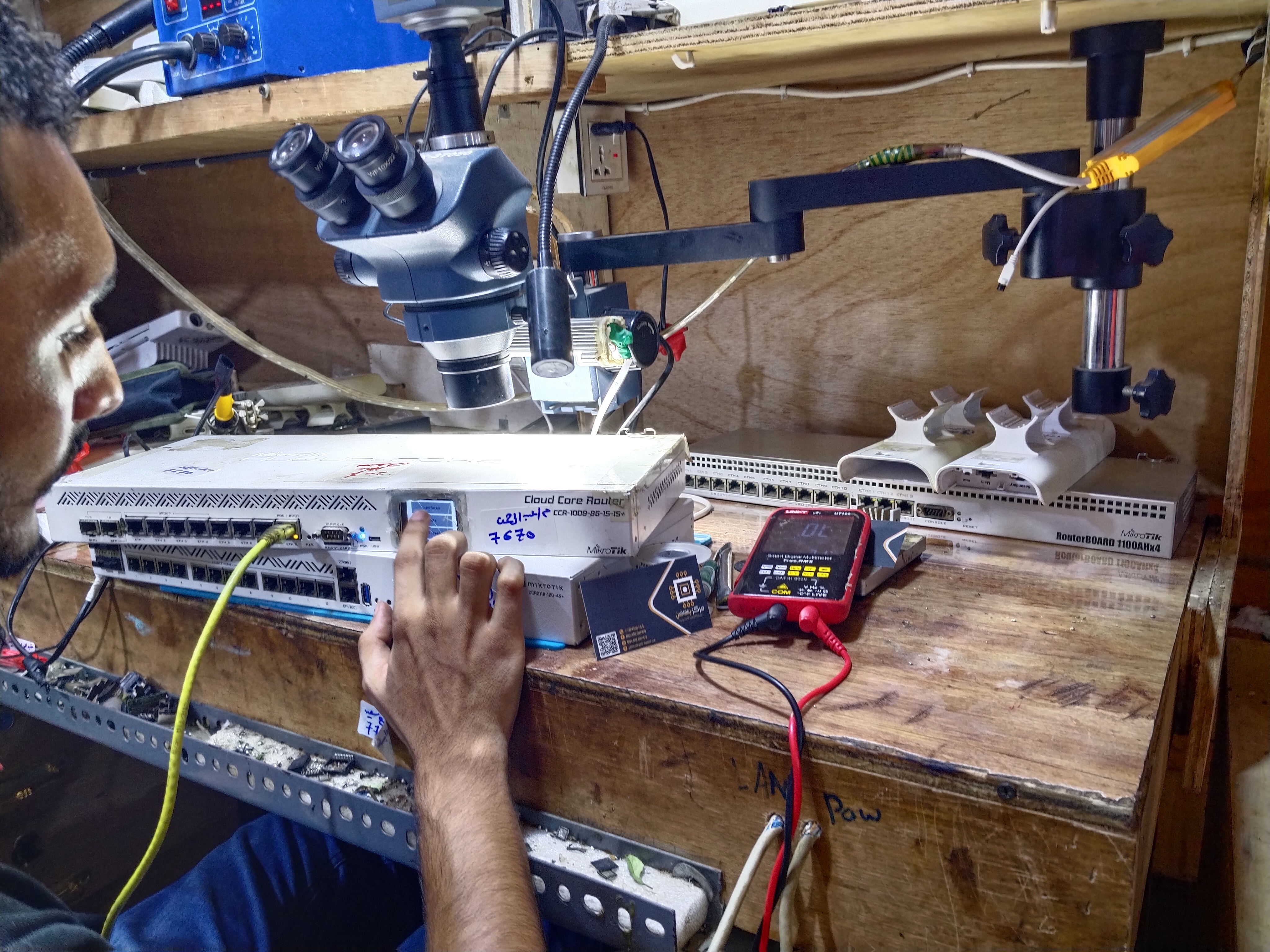 صيانة راوترات بورد ميكروتيك